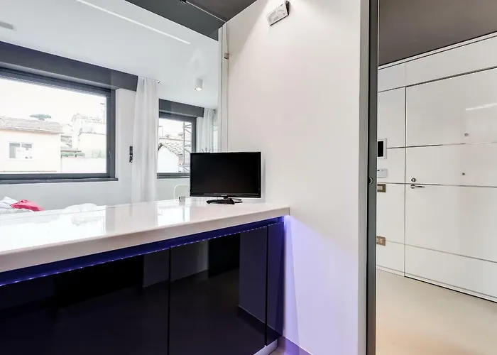 Emerald Luxury Roma